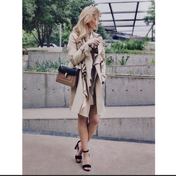 Valentino Trench Coat - Picture 3 of 7